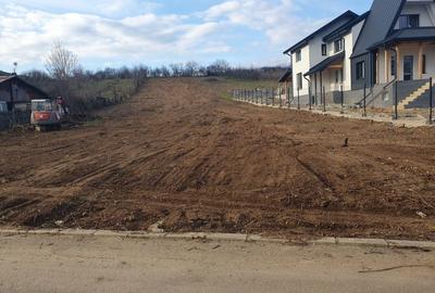 Teren de 4000 mp, în Exterior Vest - 1