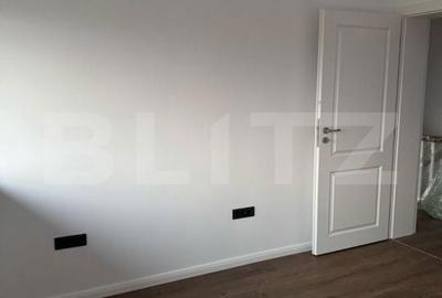 Casă cu 5 camere cu Teren 351 Mp în Central - 4