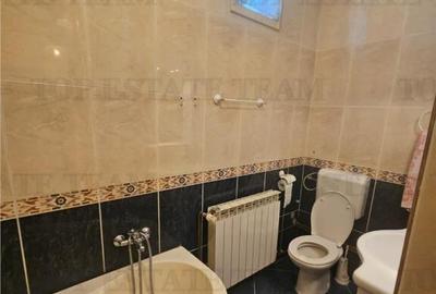 Casa cocheta cu gradina superba 800 metri ultracentral Gaest - 1