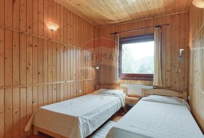 Casa / Vila  de vacanta ideala in satul Drumul Carului, zona Moieciu - 20
