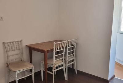 Apartament cu 3 camere decomandat în Micro 5 - 5