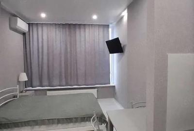 Garsonieră decomandată în Central