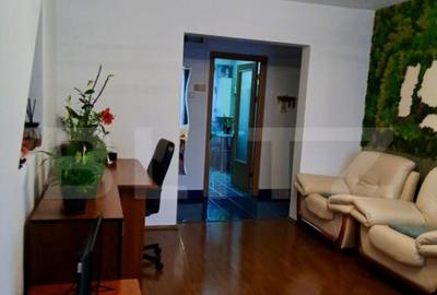 Apartament cu 3 camere decomandat în Central - 4