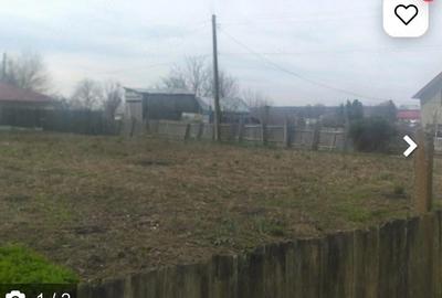 Teren de 580 mp, în Berești - 3