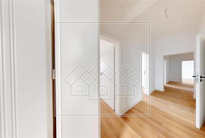 Apartament cu 3 camere decomandat în Aeroport - 17