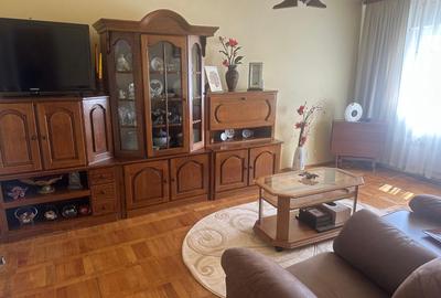 Apartament cu 2 camere decomandat în Petros - 3