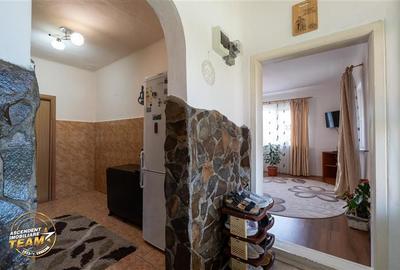 Casă cu 4 camere cu Teren 1149 Mp în Belani - 8
