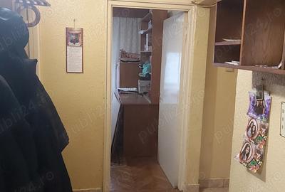 Apartament cu 3 camere decomandat în Micro 16 - 2