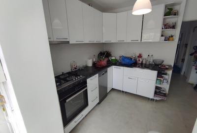 Apartament 3 camere, decomandat, et. 3, Nicolina - 4