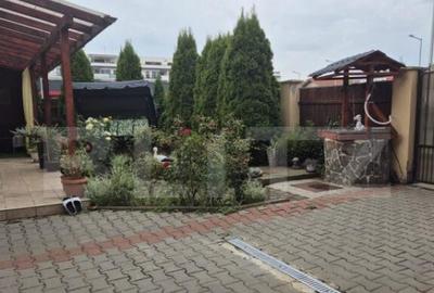 Casă cu 7 camere cu Teren 500 Mp în Unirii