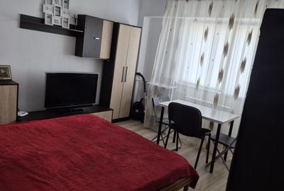 Garsonieră decomandată în Decebal - 3