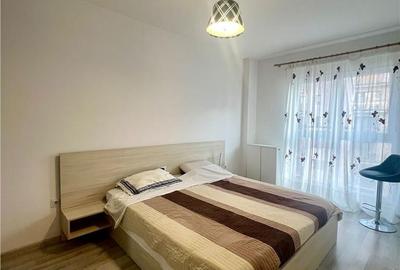 Apartament cu 3 camere decomandat, mobilat în Tractorul - 3