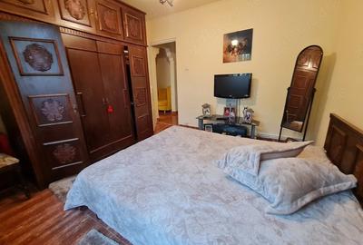 Apartament cu 3 camere decomandat, mobilat în ICIL - 2