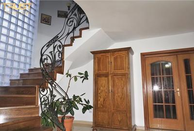 Casa P+M zona Subcetate curte si gradina  700 mp - 7