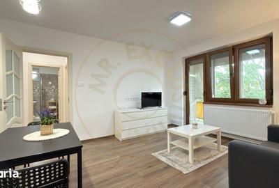 Apartament cu 2 camere semidecomandat, mobilat în Central