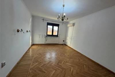 Casă individuală cu 10 camere cu Teren 300 Mp în Pipera - 8