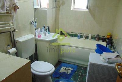 Vedere pe 2 parti. Mobilat si utilat. Ocupabil imediat. ? - 3