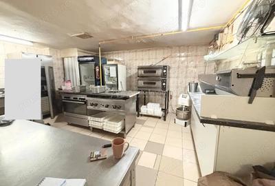 Spațiu comercial, de 200 mp, în Decebal - 3