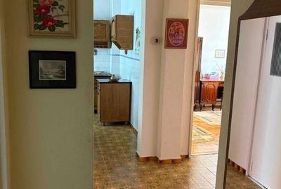 Apartament cu 3 camere decomandat în Micro 5 - 5