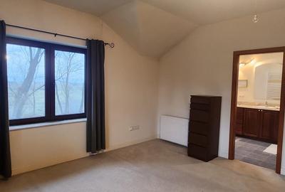 Casă individuală cu 4 camere cu Canalizare în Stupini - 11