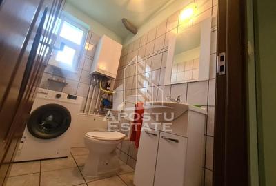 Casa, 4 camere,  3 locuri de parcare, zona Sagului - 19