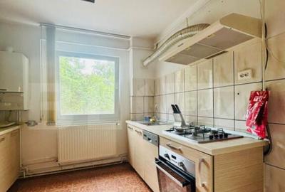 Apartament cu 4 camere, decomandat, cu garaj, zona Medicina - 6