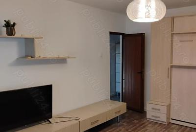 Inchiriez apartament cu 2 camere decomandat etaj 1 - 2