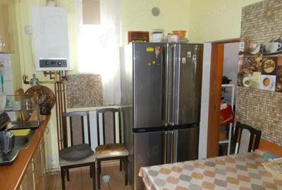 Casă cu 6 camere în Central - 11