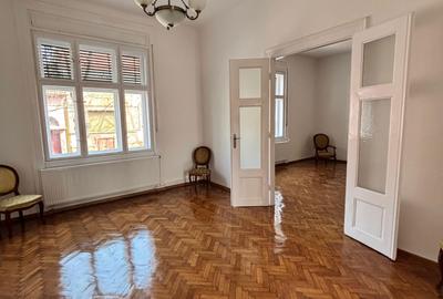 Casă cu 4 camere în Exterior Vest - 4