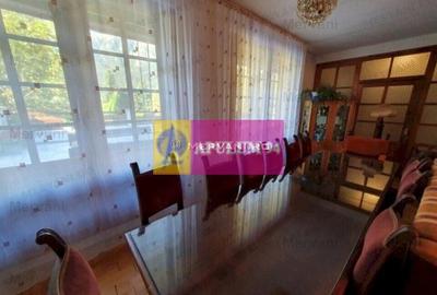 Vila de vanzare in Busteni - Zona Zamora - 5