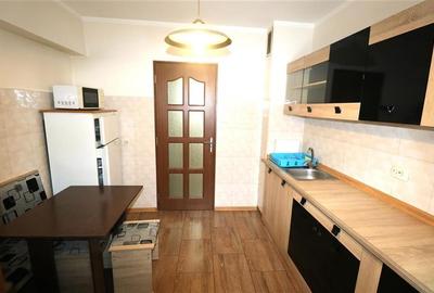 Apartament cu 3 camere decomandat în Circumvalațiunii - 8