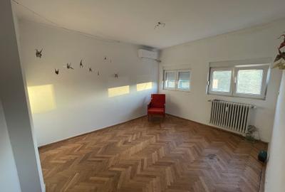 5 camere mansarda vis-a-vis de Palatul Cotroceni - 3