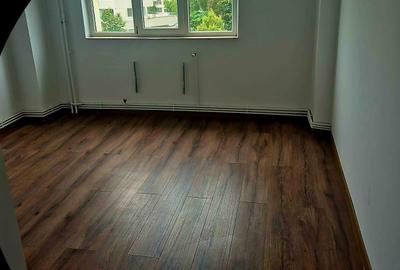 2 camere Eremia , Decomandat / Centrală , poziție DEOSEBITĂ ! - 4