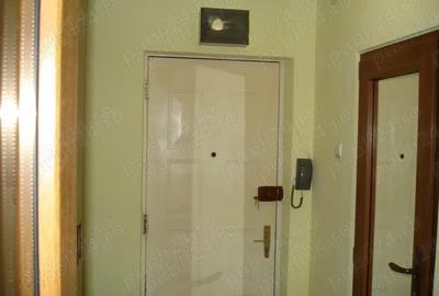 Garsoniera obor-iancului-metrou 5 minute - 3