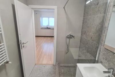 Apartament cu 3 camere decomandat în Central - 7