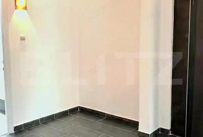 Apartament cu 3 camere decomandat în P-ța Unirii - 2