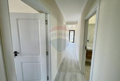 Casă cu 4 camere cu Canalizare în Exterior Vest - 27