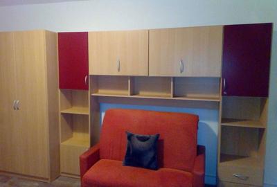 Garsonieră decomandată în Central - 3