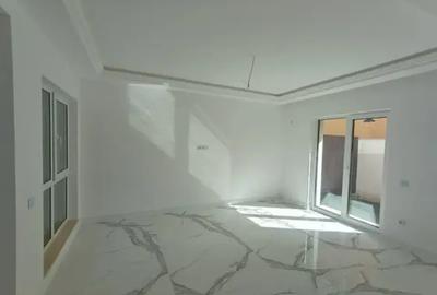 Vilă 5 camere  curte și parcare – 1 Decembrie - 25