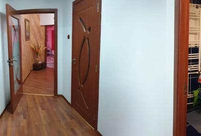 Vedere Dunare -Inchiriere apartament 3 camere LUX , Mobilat+electocasnice - 1