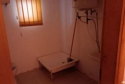 Casă cu 3 camere în Poienarii Burchii - 4