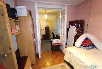 Vila cu aspect de conac in centrul Ploiestiului, ideala pentru locuinta, birou s - 7