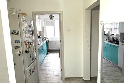 Apartament cu 2 camere decomandat în Vitan - 4