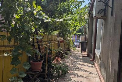 Casă cu Teren 226 Mp în Central