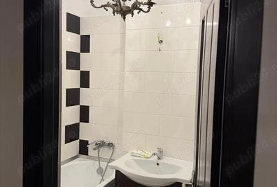 Vand apartament 2 camera in Hunedoara, zona Micro 4 - 8
