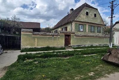 Casă cu 3 camere cu Teren 4000 Mp în Vurpăr - 2