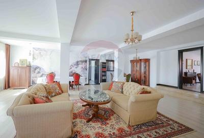 De vanzare Casa/Pensiune in zona Nufarul - Sanmartin - 29