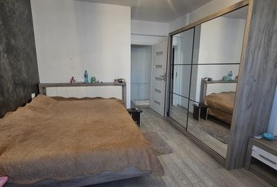Apartament cu 3 camere decomandat în Popești-Leordeni