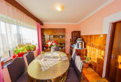 DE VANZARE Oportunitate rara proprietate cu 2 case zona Ulmeni - 9