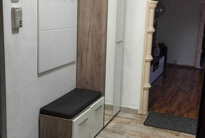 Apartament cu 3 camere semidecomandat în Podu Roș - 6